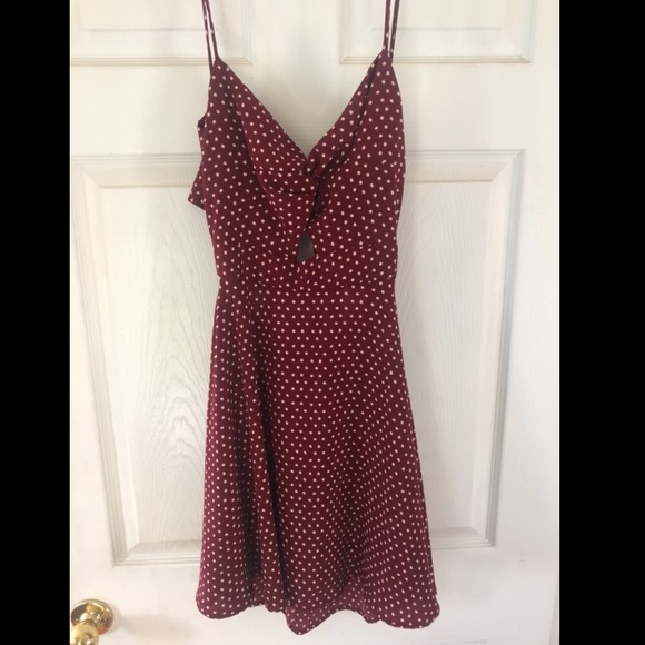 Windsor Dresses & Skirts - Windsor Burgundy Polka Dot Dress Windsor Dresses & Skirts - Windsor Burgundy Polka Dot Dress
